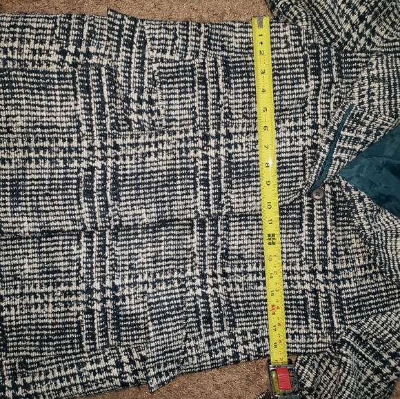 Zara Womans Wool Thick Fall/Winter Coat - Picture 8 of 9